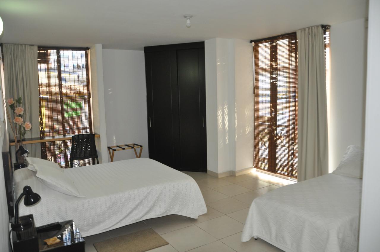 Hotel Meson De Las Flores Armenia  Buitenkant foto