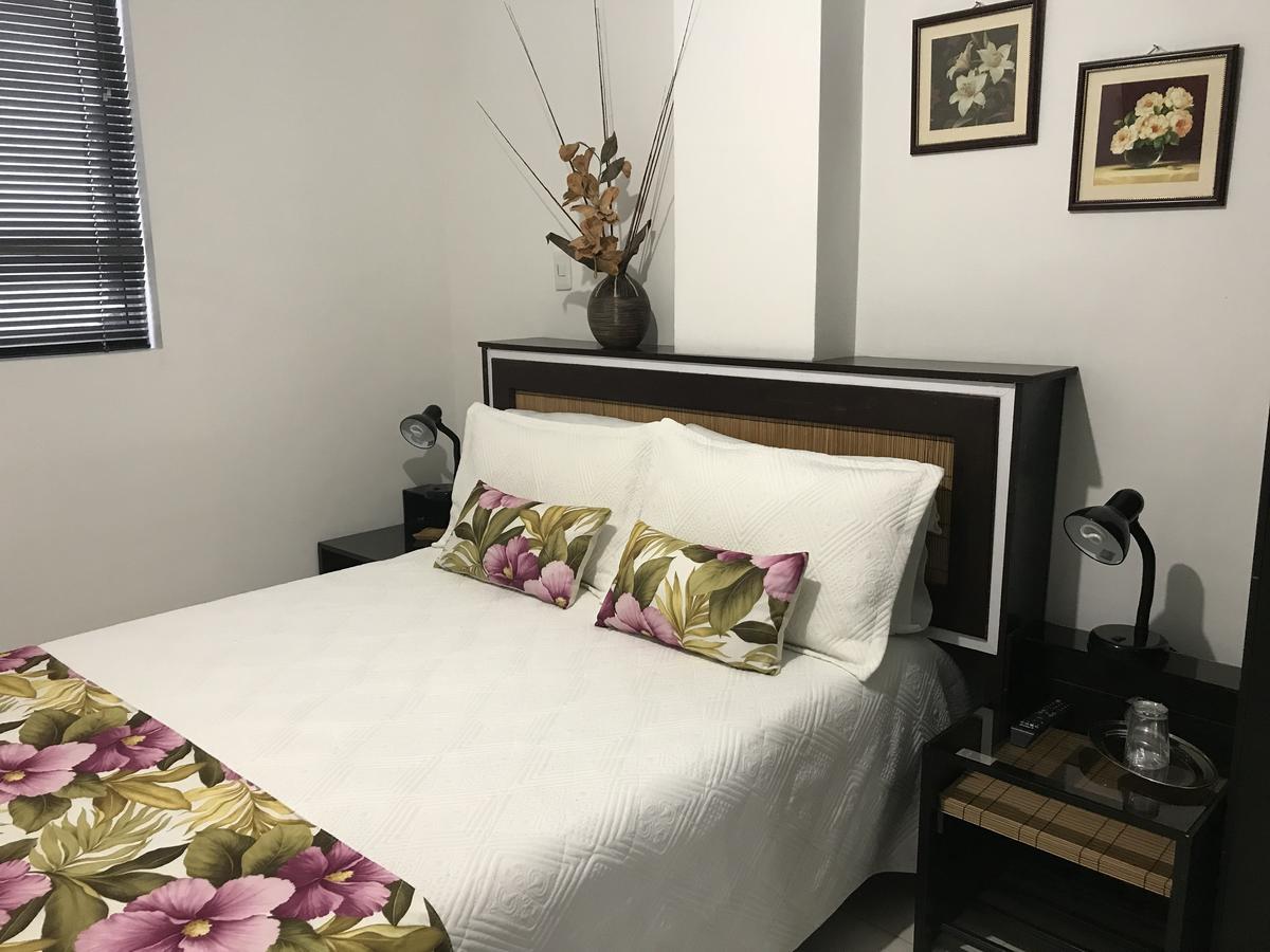 Hotel Meson De Las Flores Armenia  Buitenkant foto